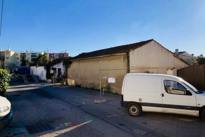 Entreprise de démolition pour intervenir sur une ancienne maison sur la commune d'Antibes